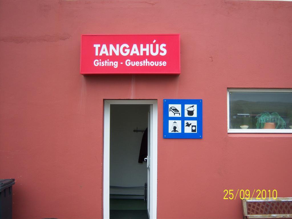 Tangahus Guesthouse Bortheyri ภายนอก รูปภาพ